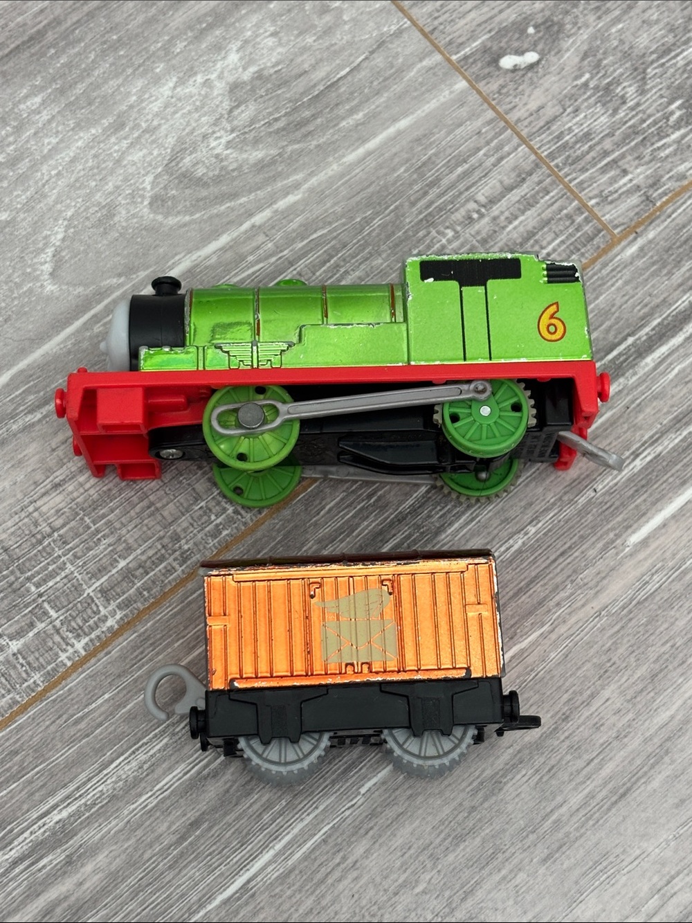 Metallic Motorized Trackmaster Percy and Tender - Thomas & Friends WORKS! - Picture 11 of 12